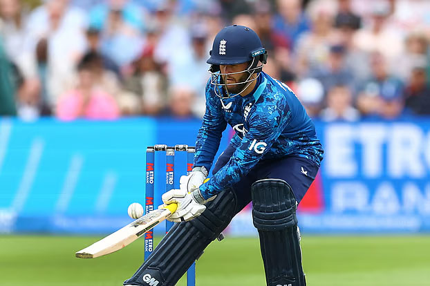সেঞ্চুরি ছাড়াই ইংল্যান্ডের ৪০০, ওয়ানডে ইতিহাসে প্রথমবার